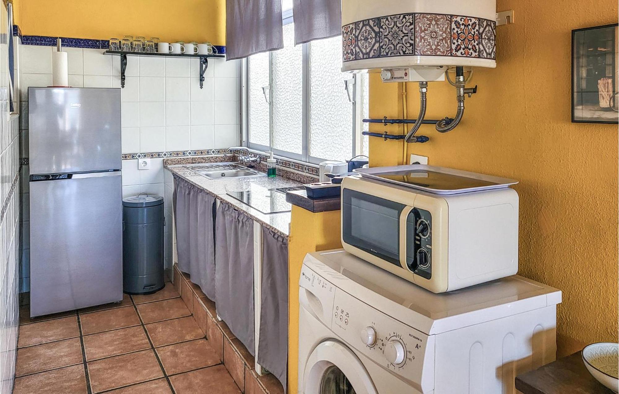 2 Bedroom Cozy Apartment In El Campello Exteriér fotografie
